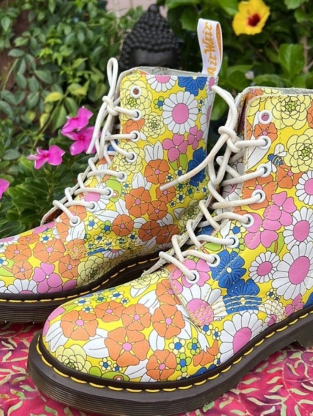 Dr. Martens RARE Pascal Daisy Retro  Floral Lace-Up Boots. Size 8 - Picture 11 of 15